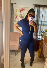 Load image into Gallery viewer, Medilove Signature Top